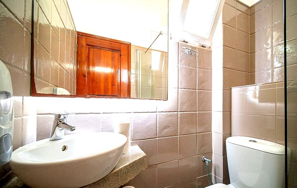 Antonia Apartments Image 5